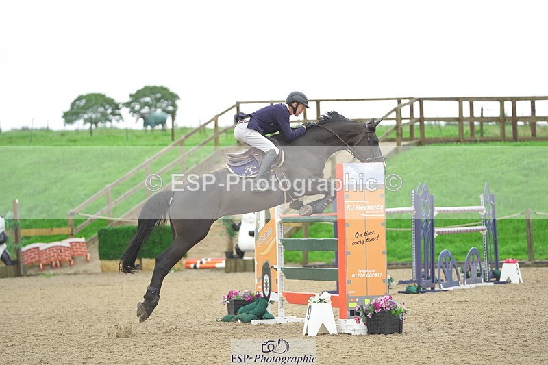 230730A-132902-10108 - Cls 27 Chard Grand Prix