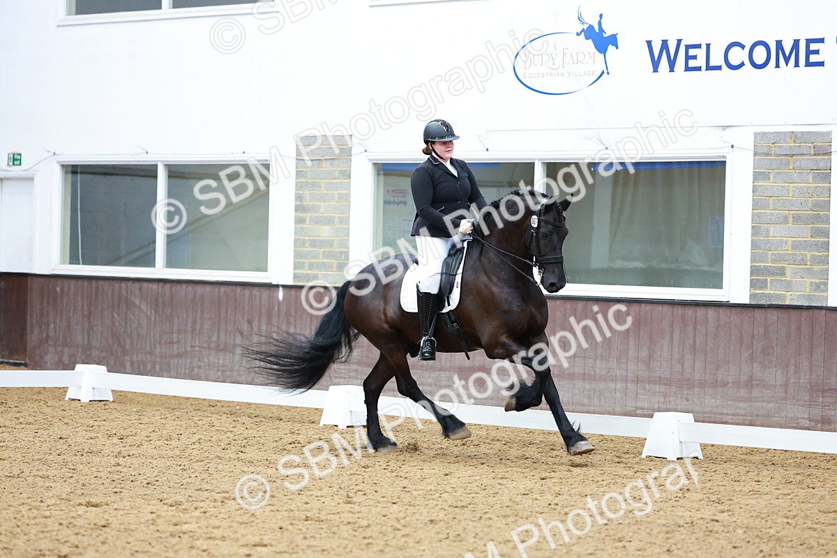 SBM_004049 - Class 12 - E2 Championship - 14.50-15.53