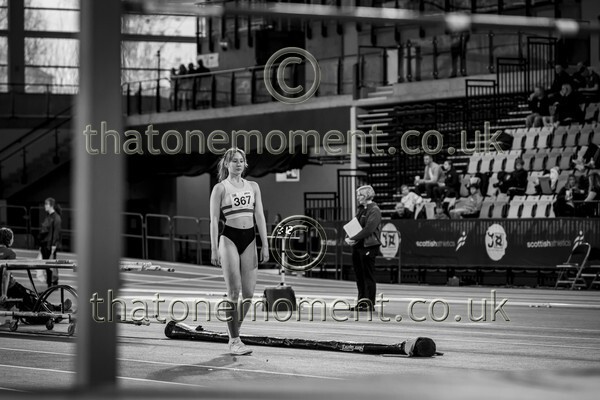 AgeInd25SUN-913134 - Field Female