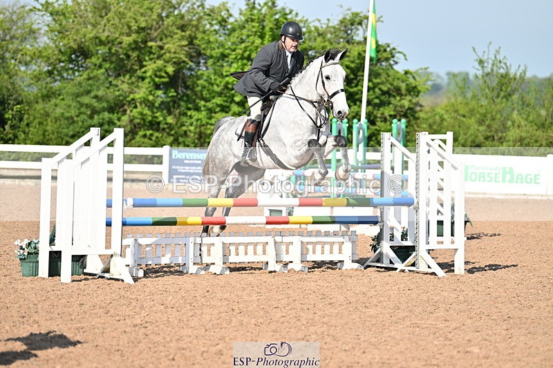 240509A-092358-00106 - Cls 1 British Novice and 90cm Open