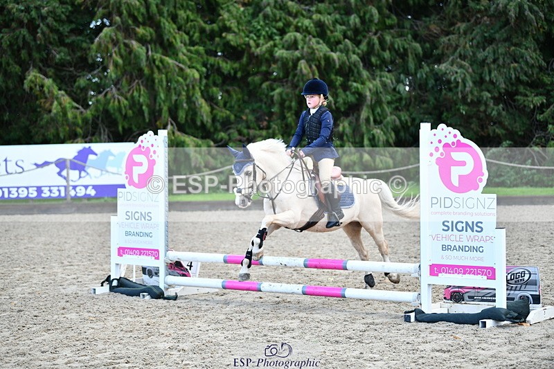 251004A-114556-00742 - Classes 4 & 5 50cm