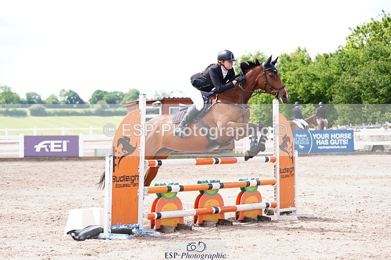 250525-120918-09357 - Cls 33 A&B Snr Disc & 1.00m Open