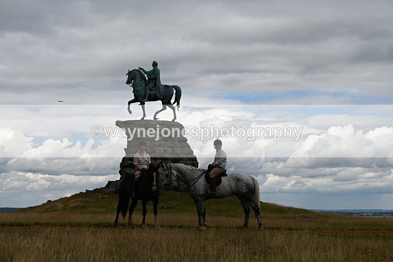 DSC_9436 - Time at Statue 15:11 to 15:58