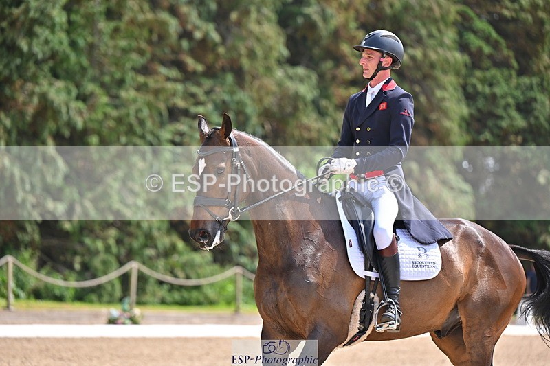 250523A-141029-07246 - B-359-Tom.Jackson-BROOKFIELD.WILLIAM