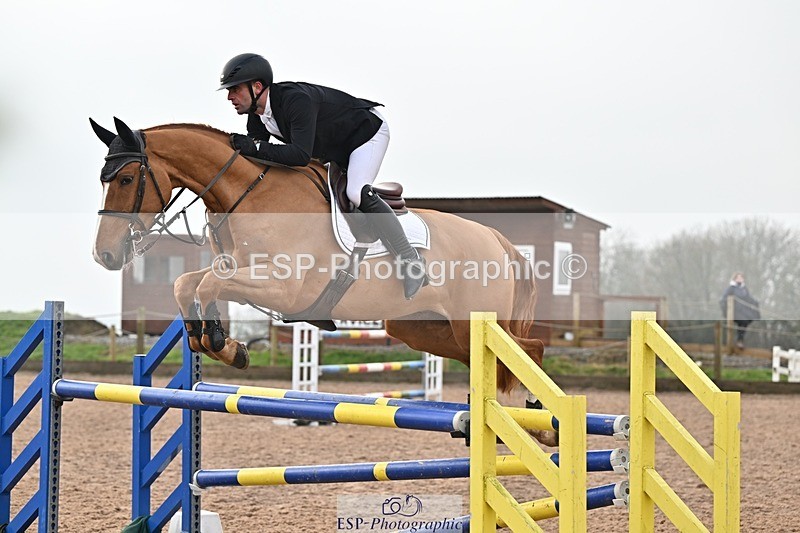 250122-140748-00575 - Cls 6 Foxhunter and 1.20m
