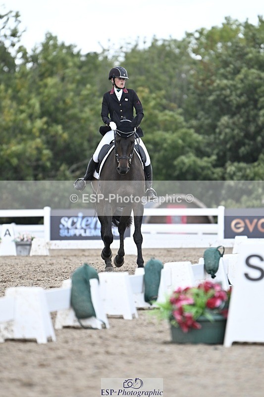 250907-140628-08637 - 100-Adele.RonchettiFamily.Affair