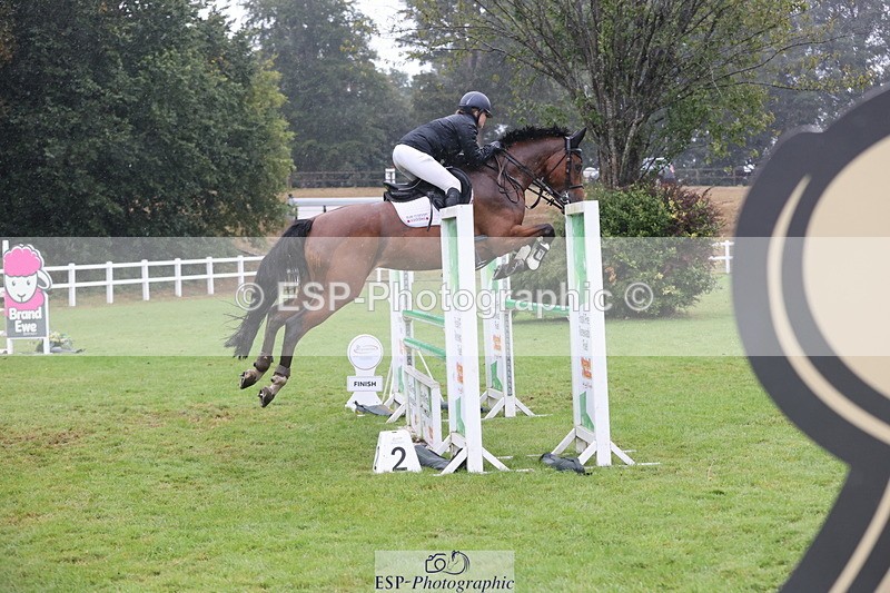 250830A-141546-06926 - Cls 16 Snr Newcomers and 1.10m Open