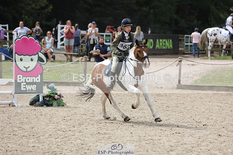 240823X-135614-18096 - 70cm R1 13.45 to 15.30