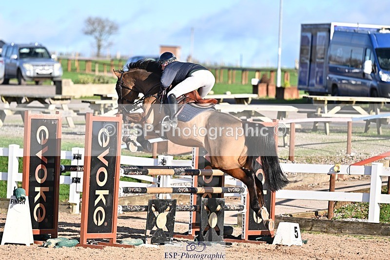 251119-131935-00450 - Cls 4 Newcomers and 1.10m Open