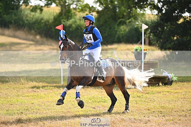 250803A-170525-17957 - S-854-Clare.Chapman-JUMPIN.JACK.FLASH