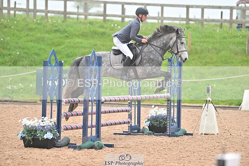 240505A-110206-04727 - Cls 3  Pony Discovery & 90cm Open