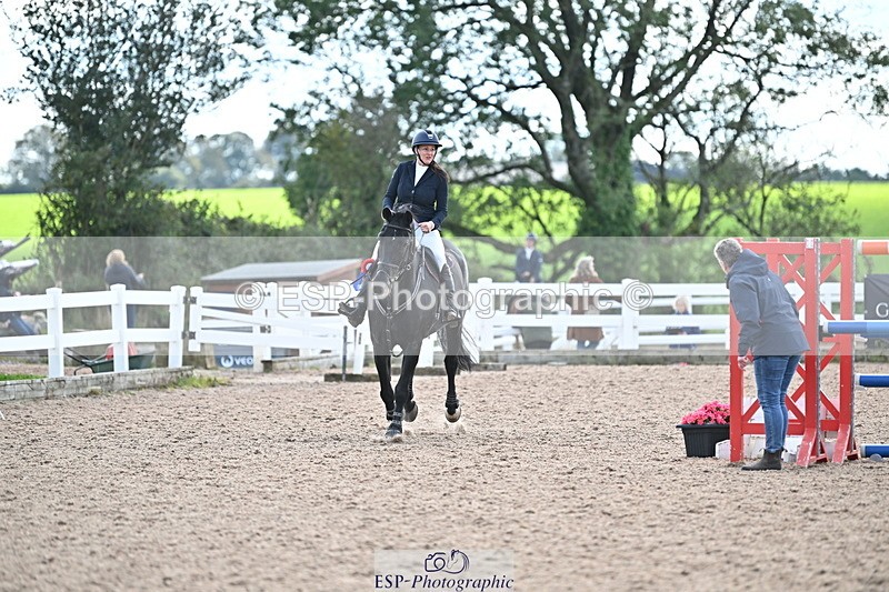 241005A-130602-03985 - SAT Cls 18 1.05m Amateur Jump Off and P