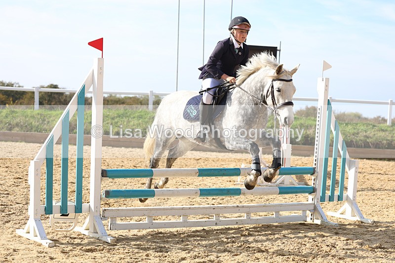 3E7A8049 - Class 4: 70cm open