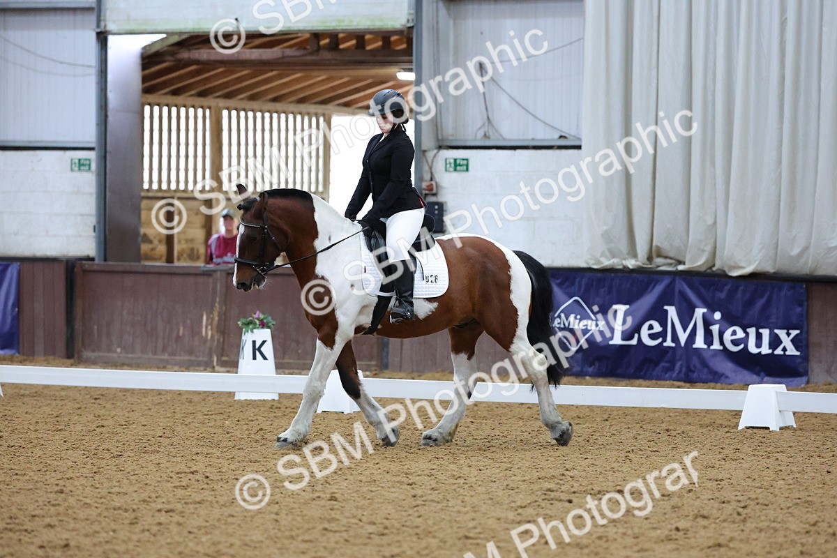 SBM_000159 - Class 2 - Intro 3 Championship - 8.51-9.47
