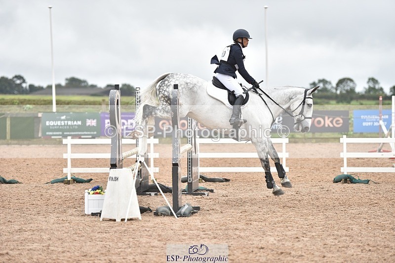 250830-112056-00530 - B-060-Helen.Hickson