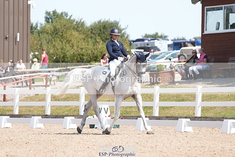 250817-125054-09187 - 156-Layla.Ambersley-BroadbentGalwaybay.Buddy