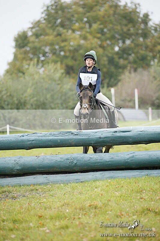 WWHT 181020 WWHT 181020 1510 - WWEC Intermediate Pairs (0.90m) 18/10/20