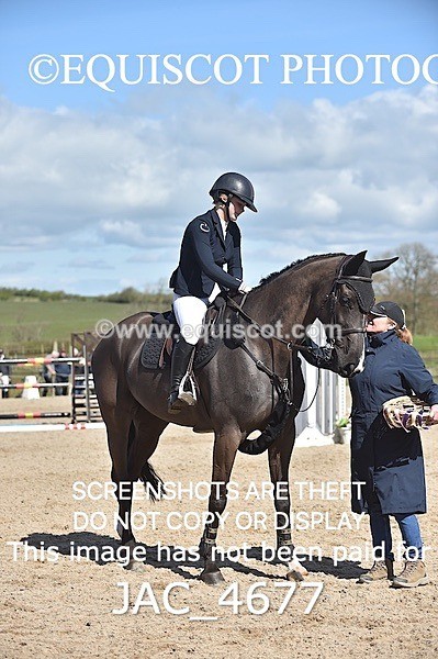 JAC_4677 - CLASS 11 SAT Andrew Hamilton Coach, RHS Foxhunter Championship Qualifier
