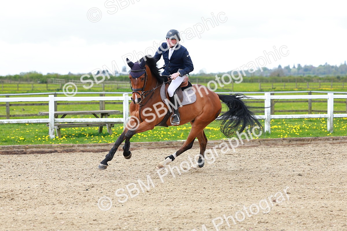 SBM_002373 - Class 10 - Senior Newcomers - 1.10m