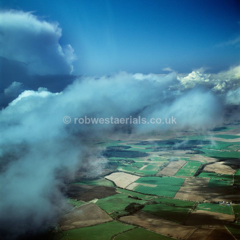 Cumulonimbus overhead Kingsmuir Fife