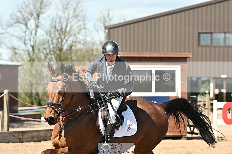 250416-134347-01227 - Cls 4 Newcomers and 1.10m