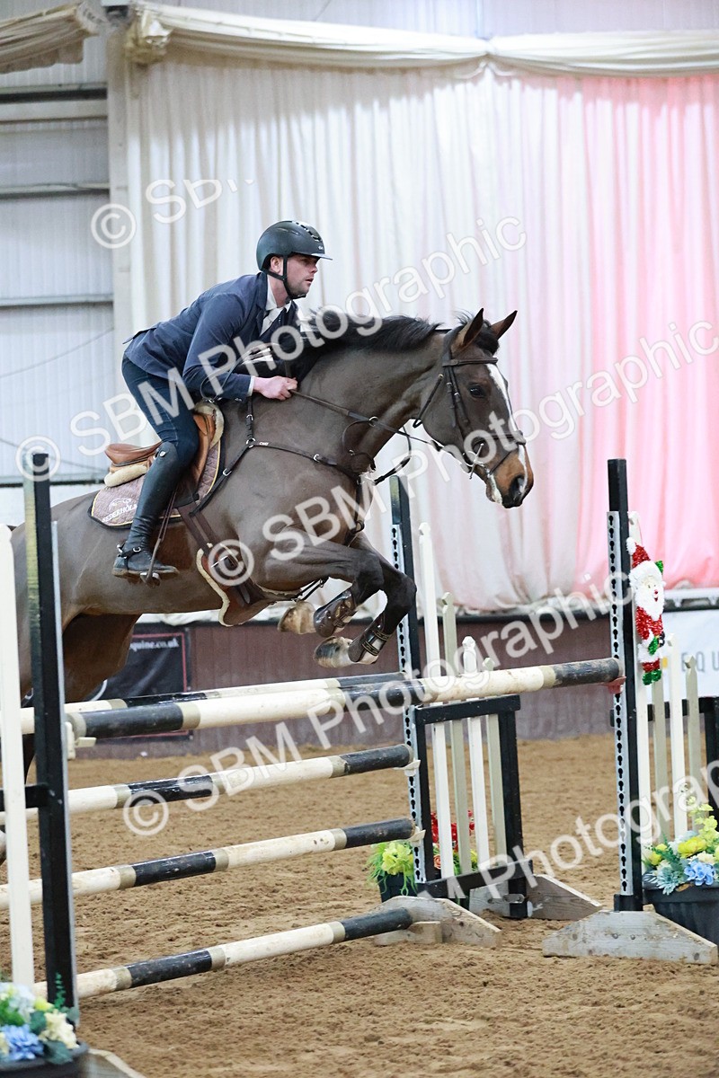 SBM_001250 - Class 5 - Senior Foxhunter 1.20m