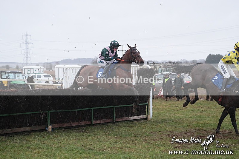 PtP 260125 735 - Cocklebarrow Point-to-Point racing with the Heythrop Hunt 26/01/25