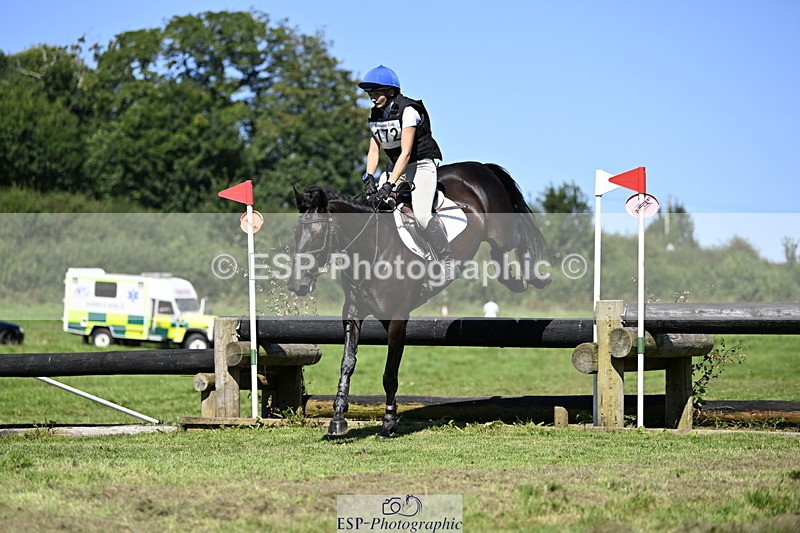 240811A-151058-05292 - 172