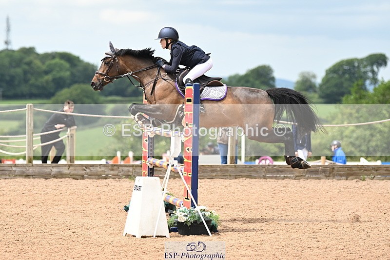 240630A-131119-13589 - Cls 25 HOYS 138cm Qualifier