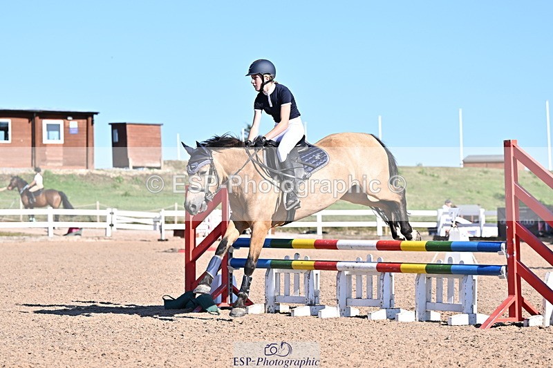 250708A-180005-00408 - 80cm Classes