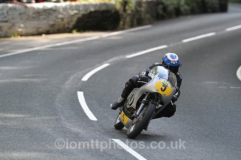 FOM_0938 - Classic TT Lap of honour