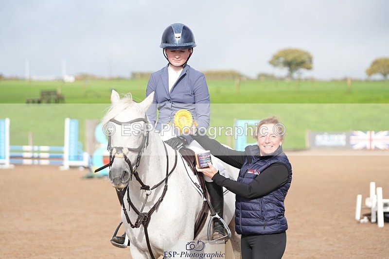 250920-162936-01624 - Cls 22 Pony Intro 90cm Derby