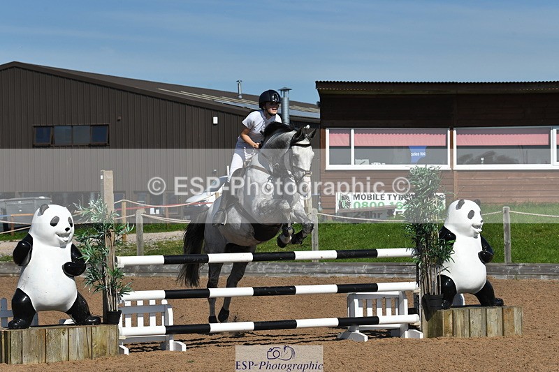 230903A-111114-03834 - Cls 13 1.05m Amateur Quali