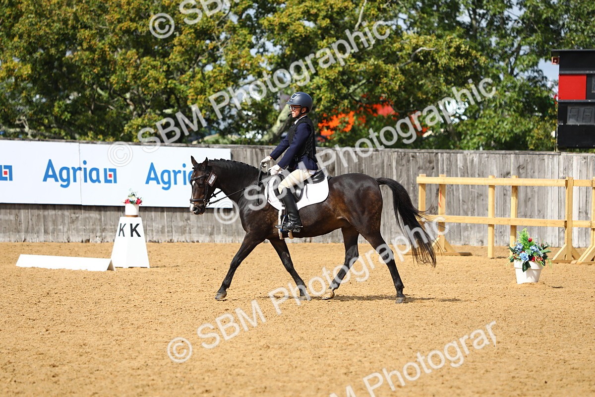 SBM_42689 - D21 - Junior Championship Intro 1