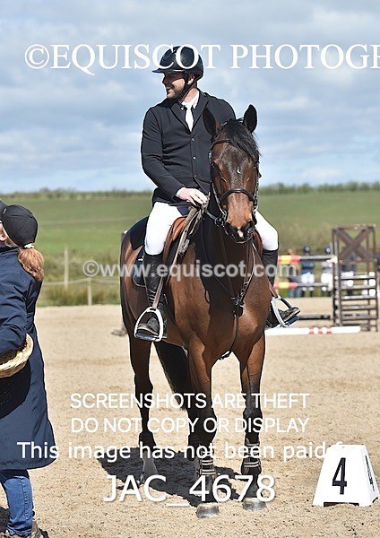 JAC_4678 - CLASS 11 SAT Andrew Hamilton Coach, RHS Foxhunter Championship Qualifier