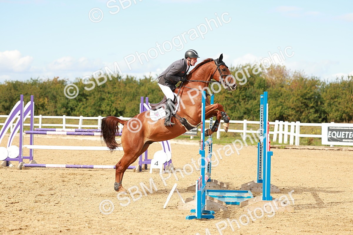 SBM_001758 - Class 4 - Senior Newcomers - 1.10m