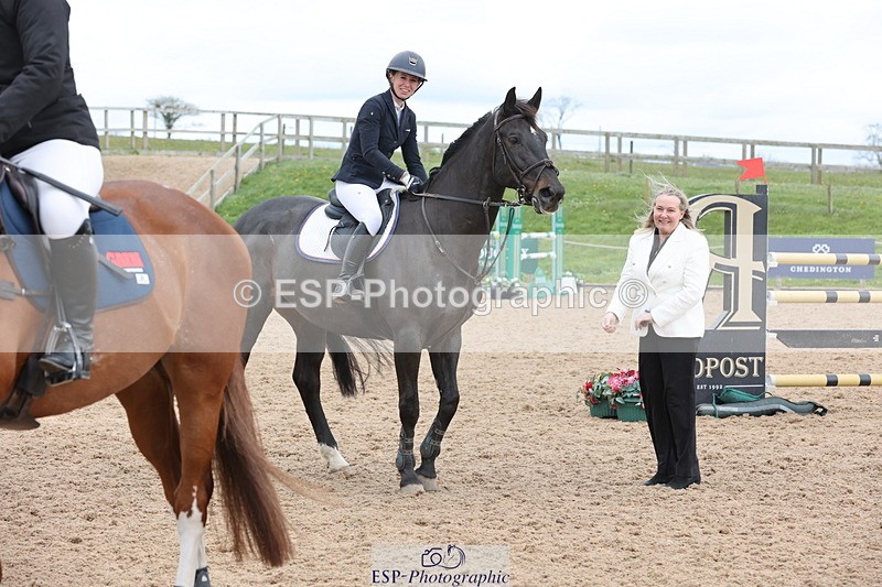 240419A-131916-07657 - Cls 6, 2 Star Medium Tour 1.35m