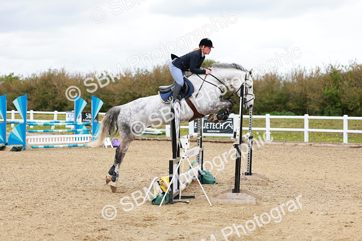 SBM_002533 - Class 10 - Senior Newcomers - 1.10m