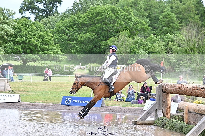 250525A-143235-16502 - D-460-Jenny.Caras-SOMMERSBY