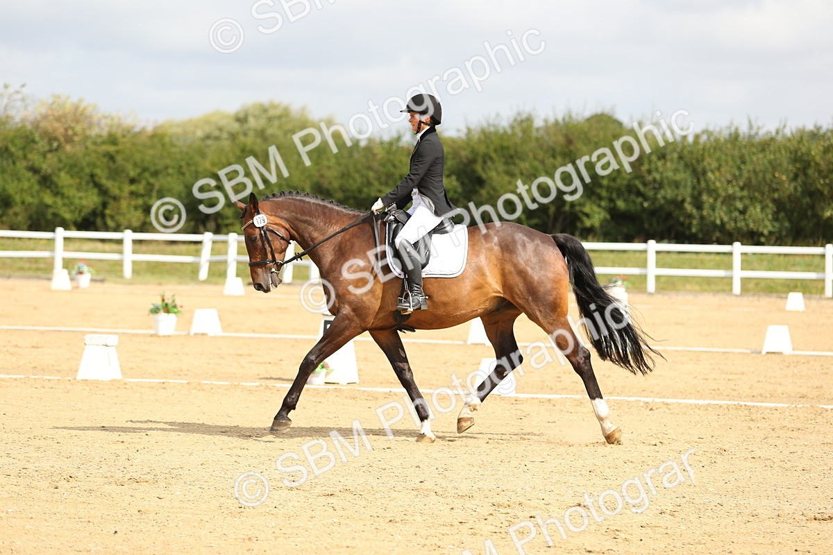 SBM_015663 - Class 13 - Novice 23 - 9.54-11.04