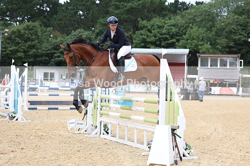 3E7A6286 - Class 8: Senior Newcomers/1.10m open