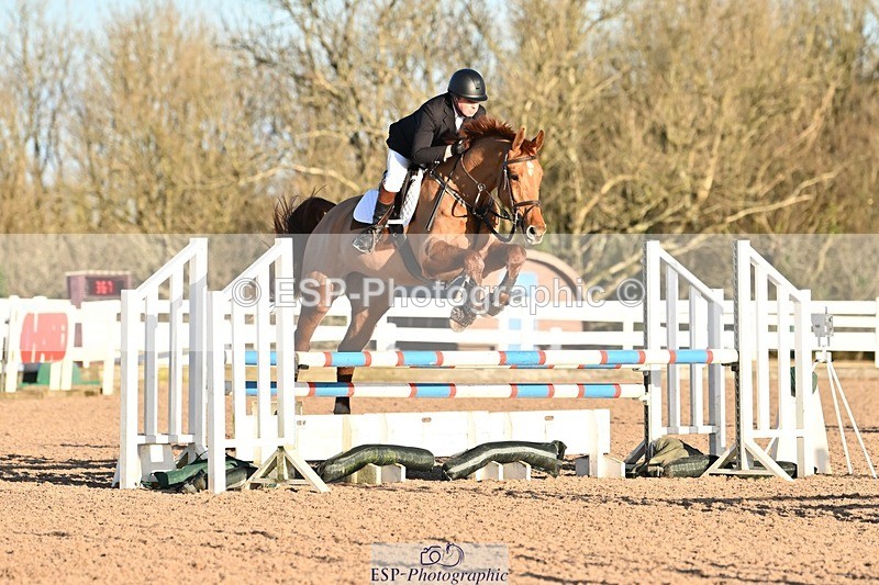 241208-094454-01534 - Cls 18 Bliss of London Novice Champ Q