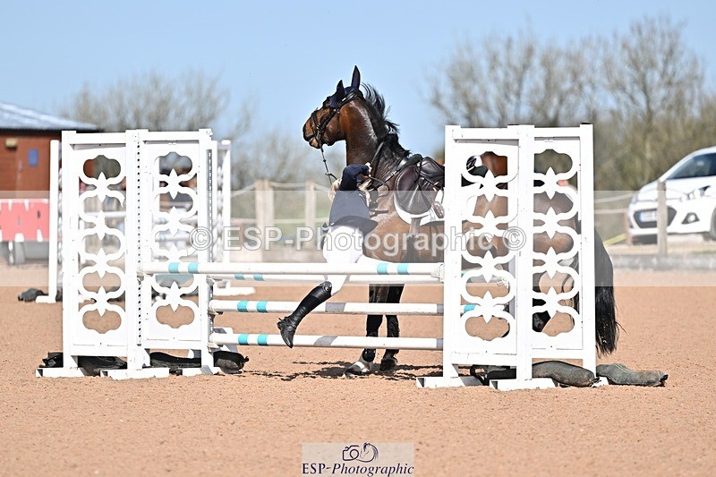 260408-105442-00266 - Cls 2 British Novice and 90cm