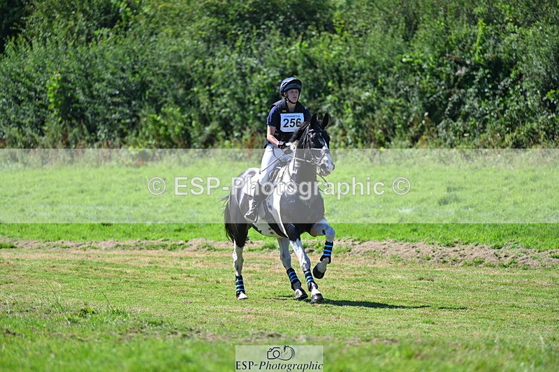 240811A-150225-05638 - 256-