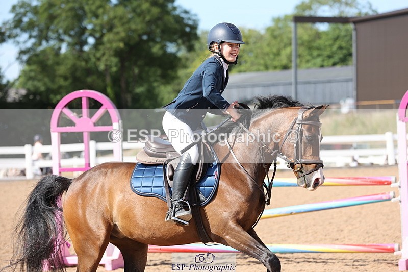 240629A-171613-08314 - Cls 13 Stepping Stones 128cm + 138cm