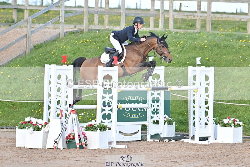 240420A-170003-12550 - Cls 11, 2 Star Big Tour 1.40m