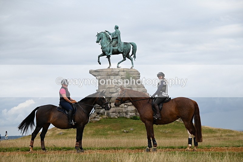 DSC_5950 - Time at Statue 12:17 to 12:44