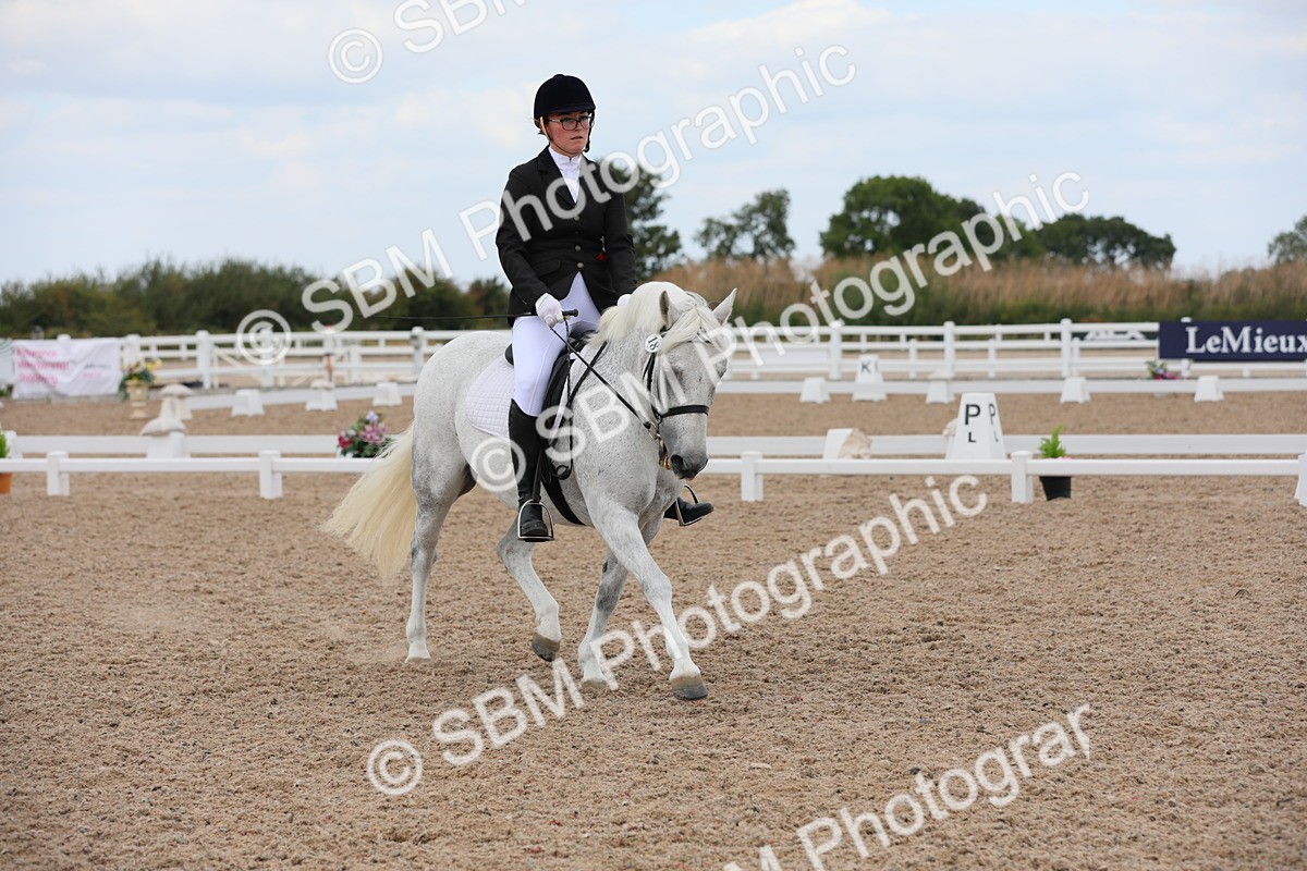 SBM_05679 - Class 32 Novice 1