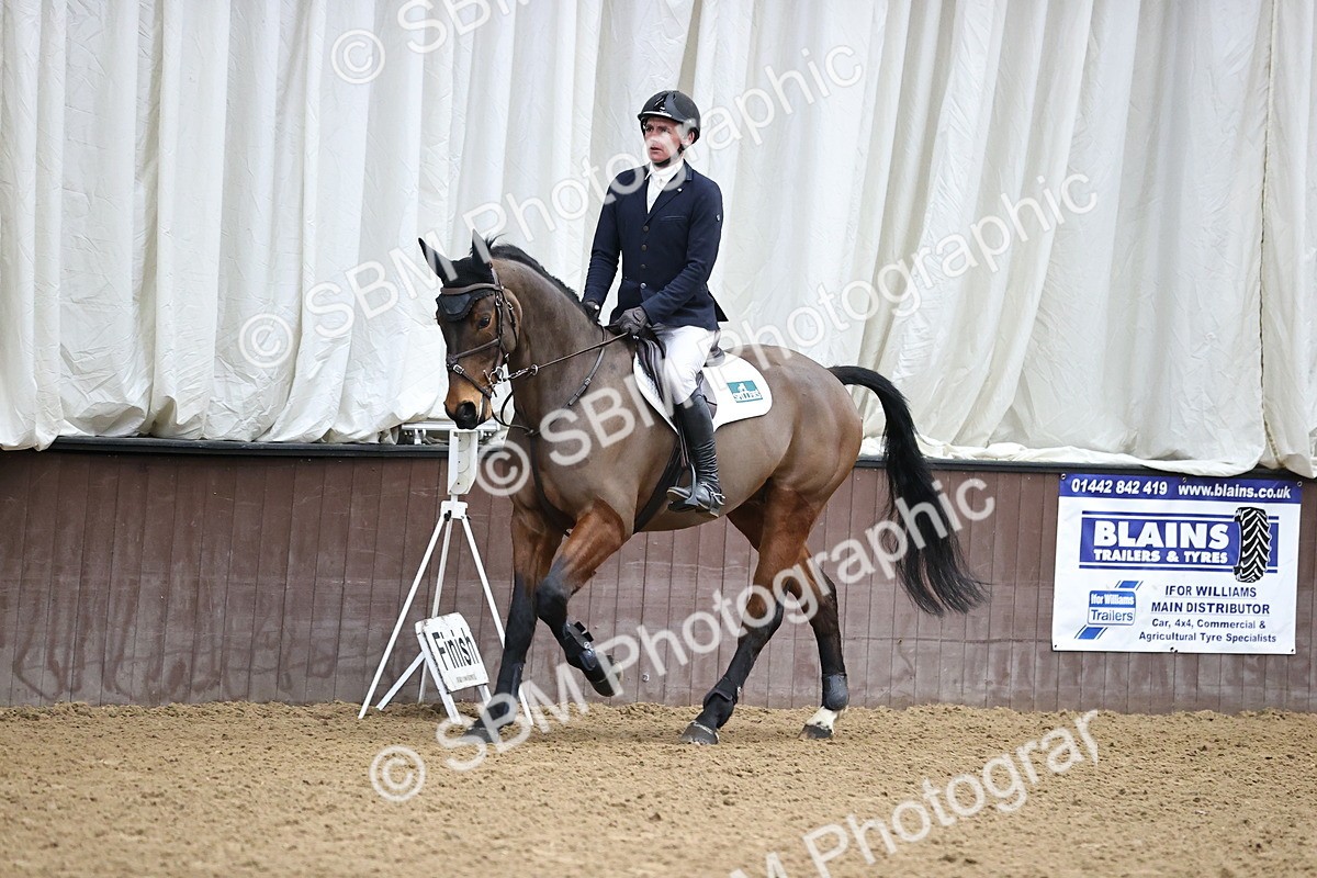 SBM_001424 - Class 4 - Senior Newcomers - 1.10m Open