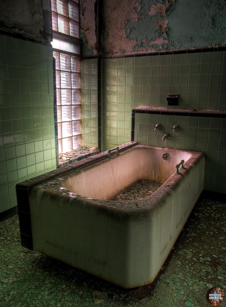 Sink Into the Illness | Abandoned America